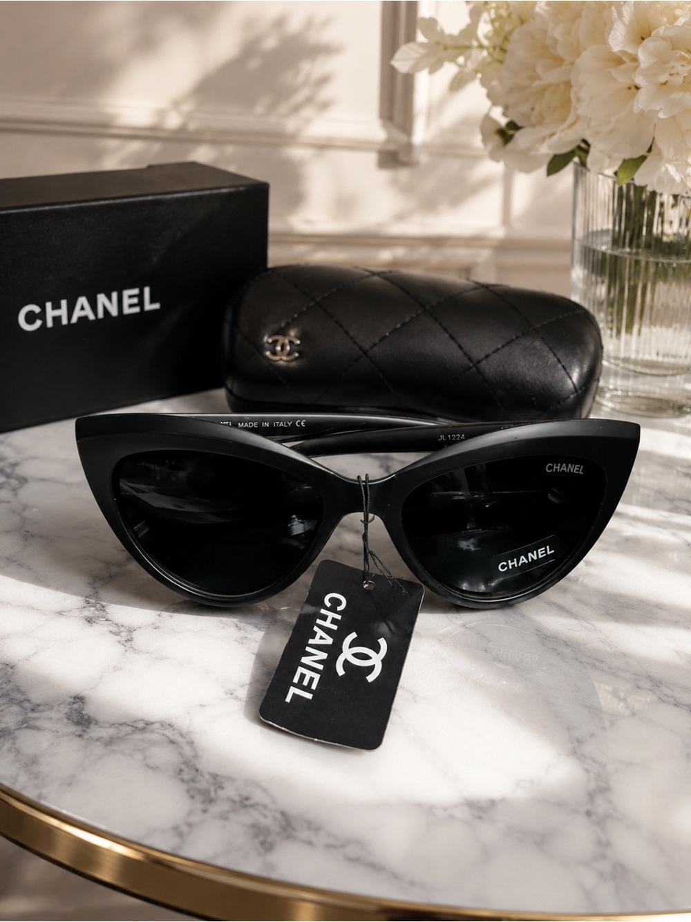 Fashion Black Cat-Eye Sunglasses for Women